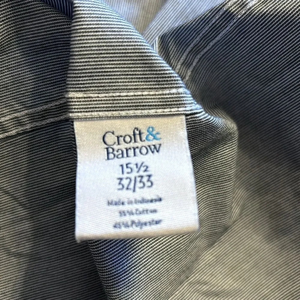Croft & Barrow Easy Care classic fit shirt size 32/33, 15.5” neck